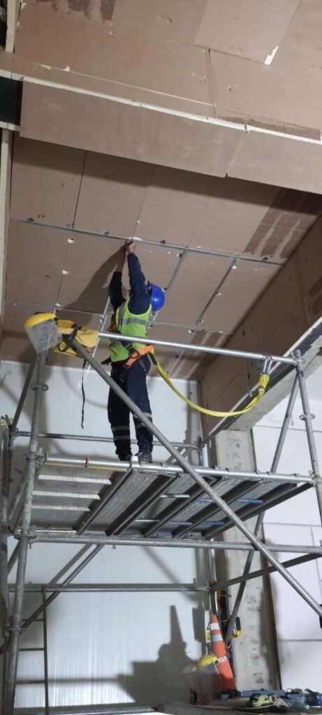 16. Adecuacion de cuartos frios